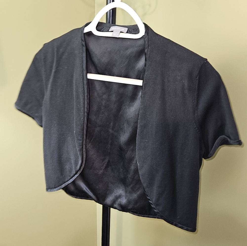 Anne Taylor Loft Crop jacket